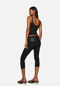 Bershka Felső - black