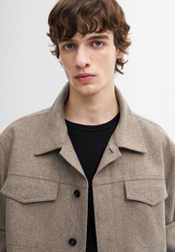 WITH POCKETS - Summer jacket - beige2