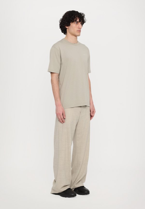 ADAM   - Basic T-shirt - beige3