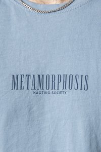 Kaotiko WASHED METAMORPHOSIS UNISEX - Apdrukāts T-krekls - blue fly