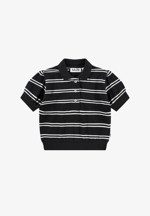 Zwarte polo met korte mouwen, voorzien van witte horizontale strepen, met een kraag en een drieknops sluiting; rib gebreide manchetten en zoom.