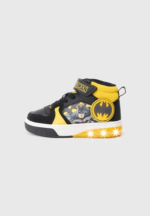 Friboo BLINKING OUTSOLE BATMAN - Ψηλά αθλητικά παπούτσια - black/yellow