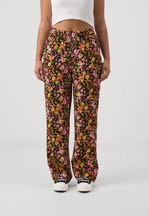Vero Moda Petite VMPAGE WIDE - Kelnės - black/luca