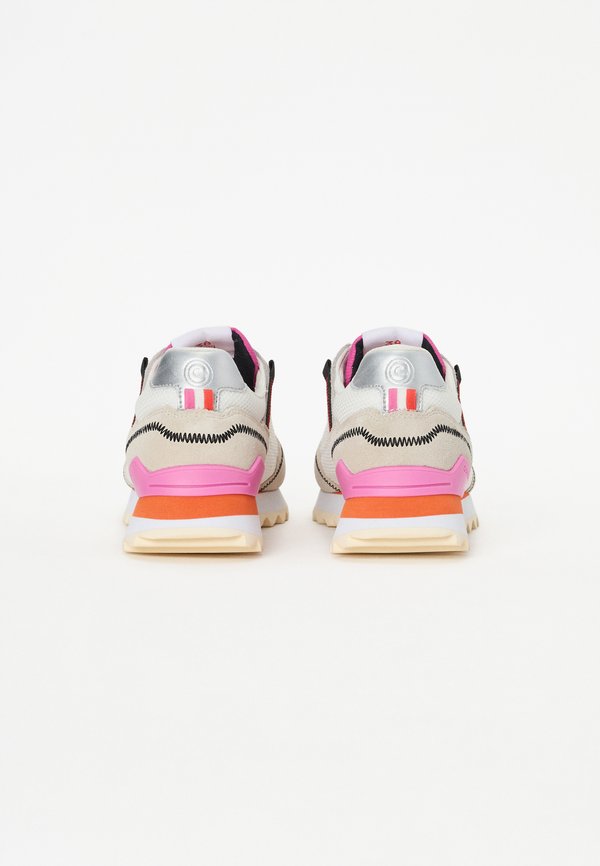 TRAVIS SPORT CRISP - Trainers2