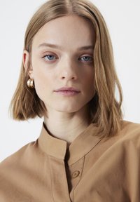 Ipekyol REGULAR FIT ASYMMETRIC BUTTONED - Vestido camisero - natural
