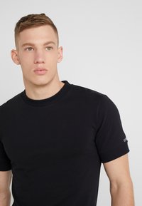 DRYKORN ANTON - T-shirt básica - black
