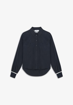 Marineblauwe overhemd met knopen, gemaakt van zachte stof, met een kraag, twee voorzakken en witte accenten op de mouwmanchetten.