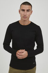 11 Project PRANAKLET - Top dugih rukava - black