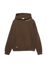 Hnedá mikina s predným vreckom, dlhými rukávmi a kapucňou. Na pleci sú žlté nápisy "nepozeraj sa späť" a dva srdiečkové akcenty.