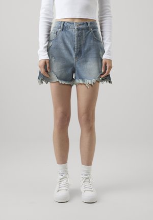 ONLY Petite ONLZUMA EMBROIDERY - Denimshorts - medium blue denim