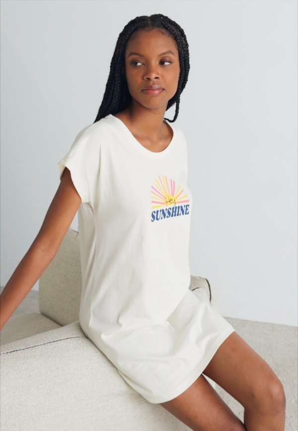 VIVANCE DREAMS BY LASCANA VD MOON SMILE BIGSHIRT - Nightie - creme2