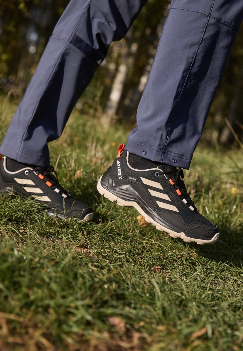 Adidas Terrex - EASTRAIL GORE-TEX - Hiking shoes - core black/wonder beige/semi impact orange, Enlarge