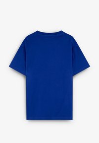 Maglietta corta a maniche blu royal, taglio dritto, vista posteriore, posata piatta su uno sfondo bianco.