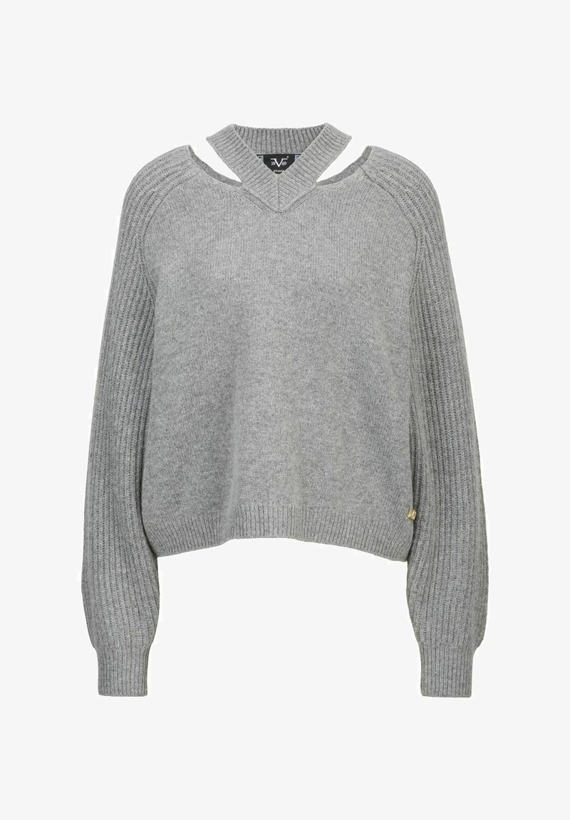 Grauer Strickpullover mit V-Ausschnitt und Schulterdurchbrüchen. Mit gerippten Ärmeln und einem enganliegenden Saum. Weiche Textur, lässiges, kurzes Design.