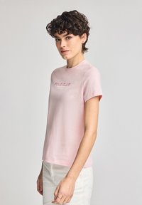 Unausgewählt, pink