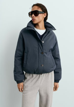 OYSHO, FELLEX® AEROGEL CANVAS A-LINE PADDED JACKET - Veste d'hiver - mauve-blue