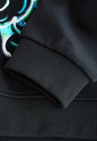 Non sélectionné, black gorilla
