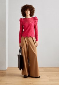 Morgan TYRO - T-shirt à manches longues - fuchsia