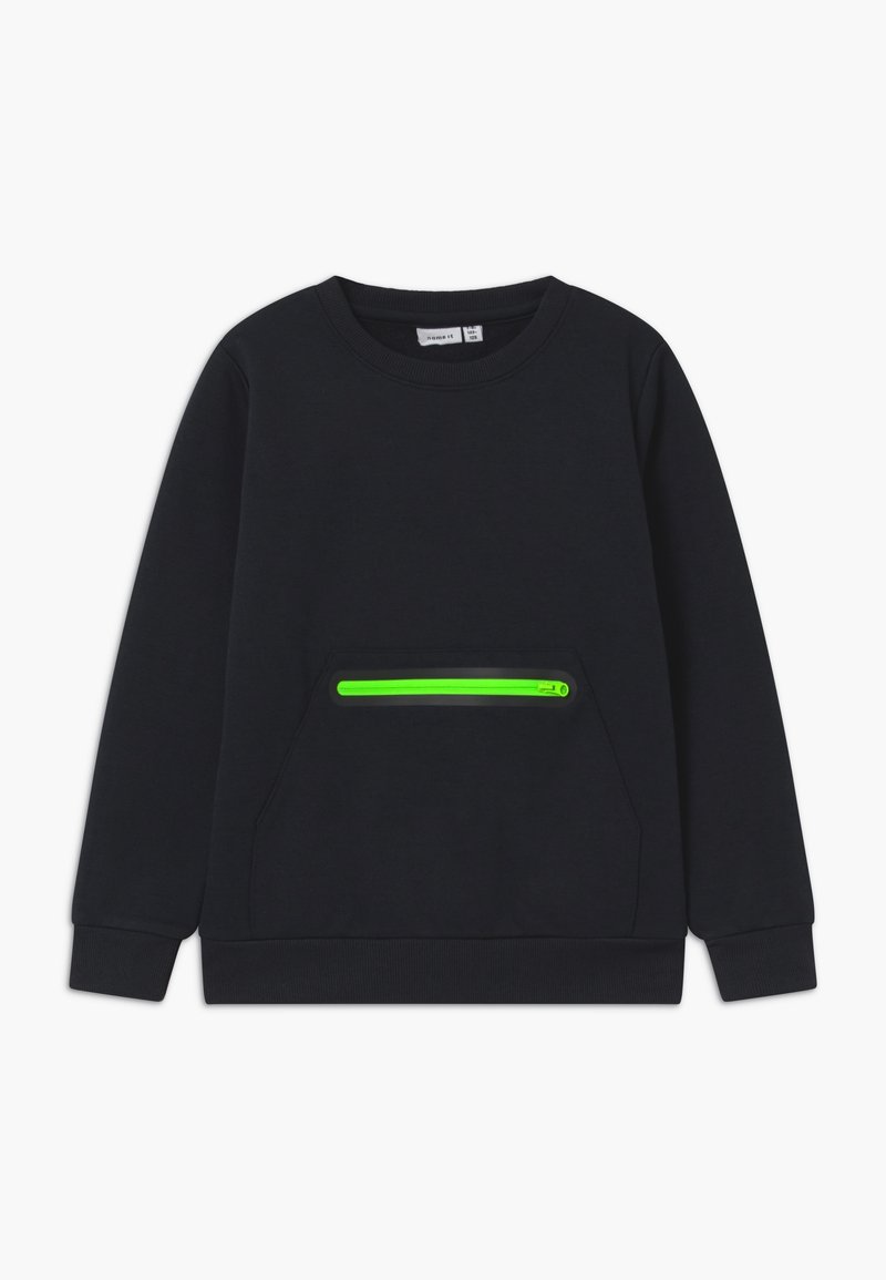 Sweatshirt noir en mélange de coton, avec une poche zippée diagonale en néon vert sur le devant, col rond et poignets côtelés.