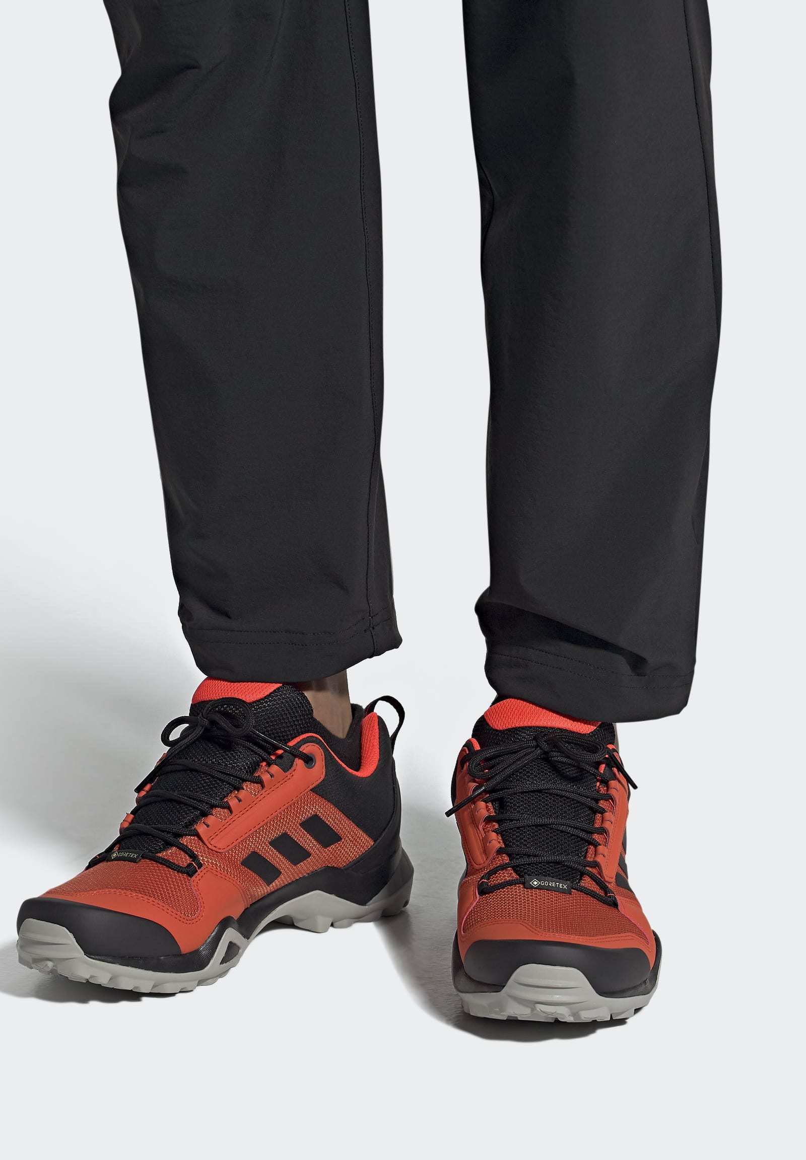 TERREX AX3 GORE TEX HIKING SHOES Löparskor terräng red TERREX AX3 GORE TEX HIKING SHOES Löparskor terräng red