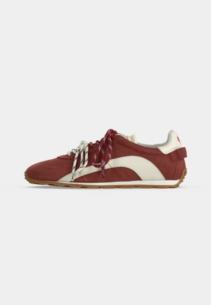 Dsquared2, Trainers - bordeaux/panna