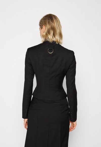 Materiel SCULPTED BUCKLE  - Žakete - black