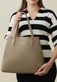 Isabel Bernard Shopping Bag - taupe