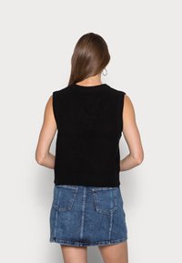 mbyM Maglione - black