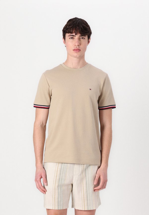 Basic T-shirt - sandalwood