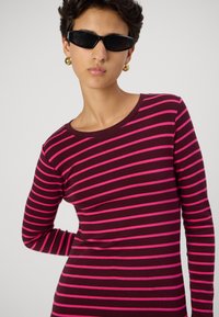 GAP CREW - Pikkade varrukatega topp - burgundy