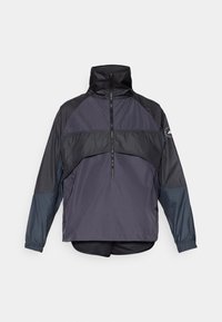 Επιλέχθηκε, black/utility black