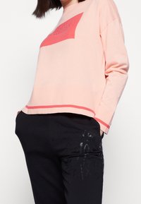 Armani Exchange Strickpullover - pink