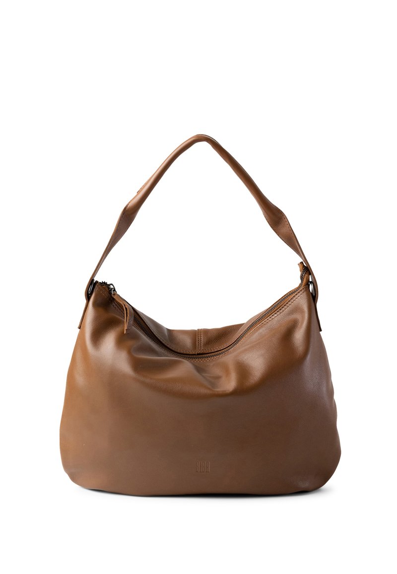 Bruine leren schoudertas met een zachte, ronde vorm, voorzien van een ritsluiting en een brede, gladde handgreep voor gemakkelijk dragen.