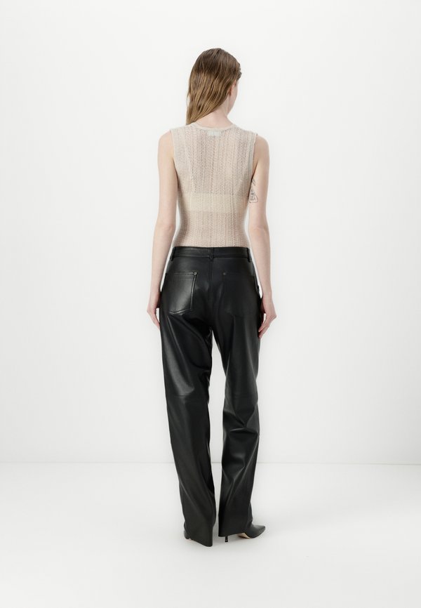 LEX - Leather trousers2