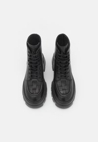 Nubikk Botines con plataforma - black