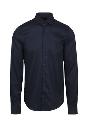 Marineknopen overhemd gemaakt van een gladde stof, met een klassieke kraag, lange mouwen met geknoopte manchetten en een aansluitende silhouette.