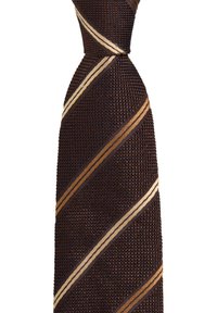 Cravatta marrone con texture e strisce diagonali in oro e marrone chiaro. Il tessuto ha un aspetto intrecciato, creando profondità e contrasto.