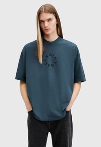 AllSaints - TIERRA CREW - Print T-shirt - machine blue Thumbnail Image 1