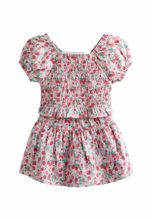 Ružové krátke rukávové šaty pre batoľa so zúženým živôtikom, potlačou jahôd a kvetov, nafúknutými rukávmi a nariasenou sukňou.