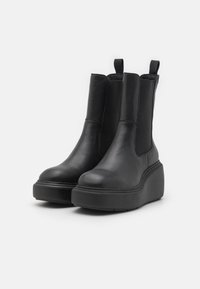 HUGO MEGHAN - Bottines à plateau - black