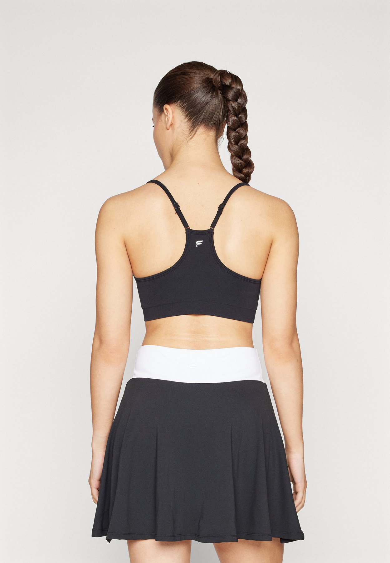 SLEEK SEAMLESS LOW IMPACT BRA