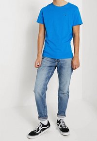 Tommy Jeans Jednoduché tričko - royal blue