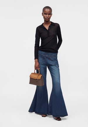 MICHAEL Michael Kors, LANDRY SATCHEL - Håndtasker - brown