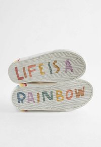 Next Tenisky - white rainbow