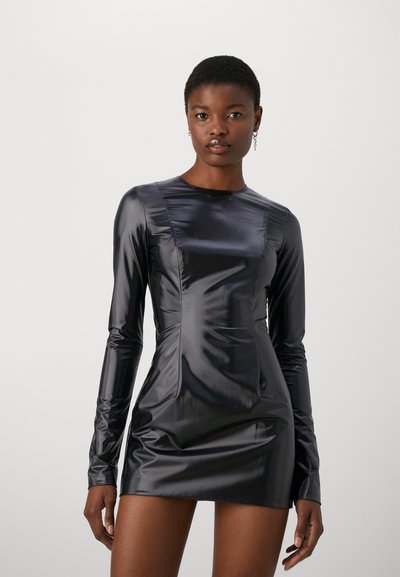 032c TRAPEZE TOO TIGHT MINI DRESS - Robe de soirée - black luster