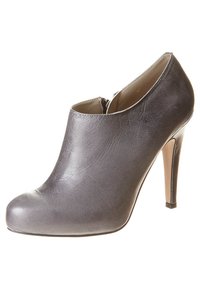 noe ankle boot