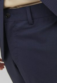 Jack & Jones PREMIUM KARO - Hlače za moške obleke - perfect navy