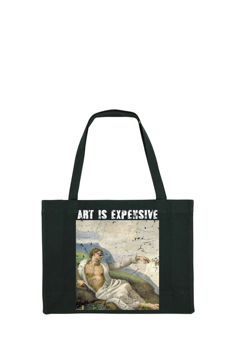 Zwarte tote bag met een gebarsten kunstafdruk van een leunende figuur en de tekst "KUNST IS DUUR" in vette witte letters.