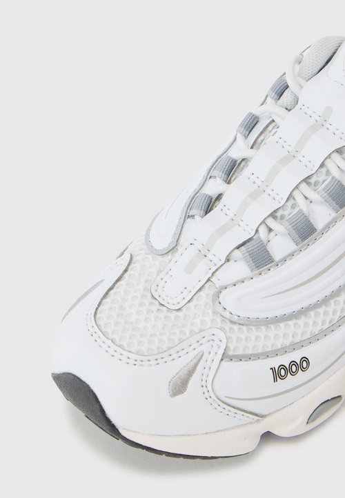 New Balance 1000 UNISEX - Zapatillas - white — photo 6
