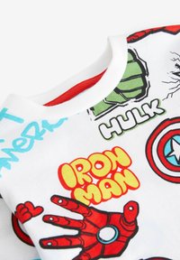 Next SHORT SLEEVE MARVEL - REGULAR FIT - Printtipaita - white